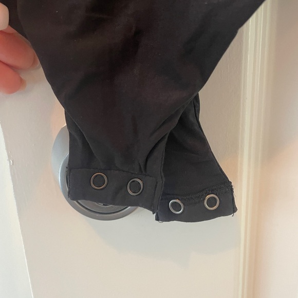 Smoothez Black Long Sleeve Bodysuit - Picture 5 of 8